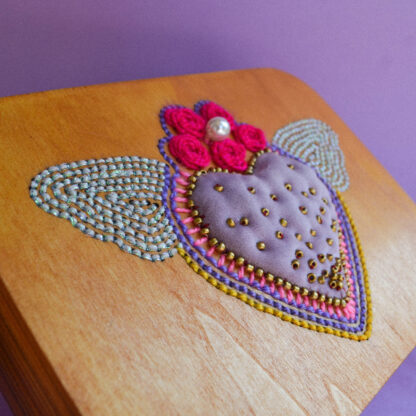 Spisidda Design - Borsa Touch My Heart - Borsa di legno artigianale fatta e ricamata a mano - 2